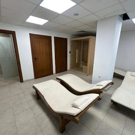 דירה Moni House *